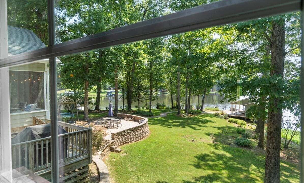 Photo of Patio Balcony in Whitby Cove