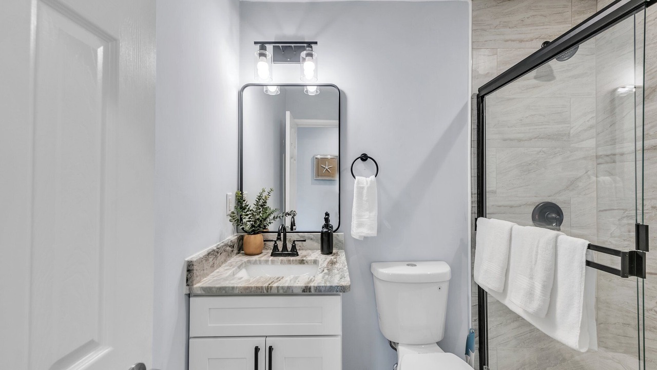 Photo of Bathroom in Cottage Line