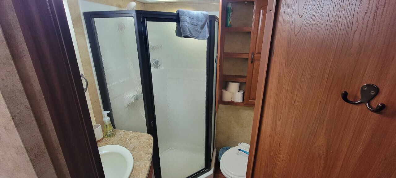 Photo of Bathroom in Peletier