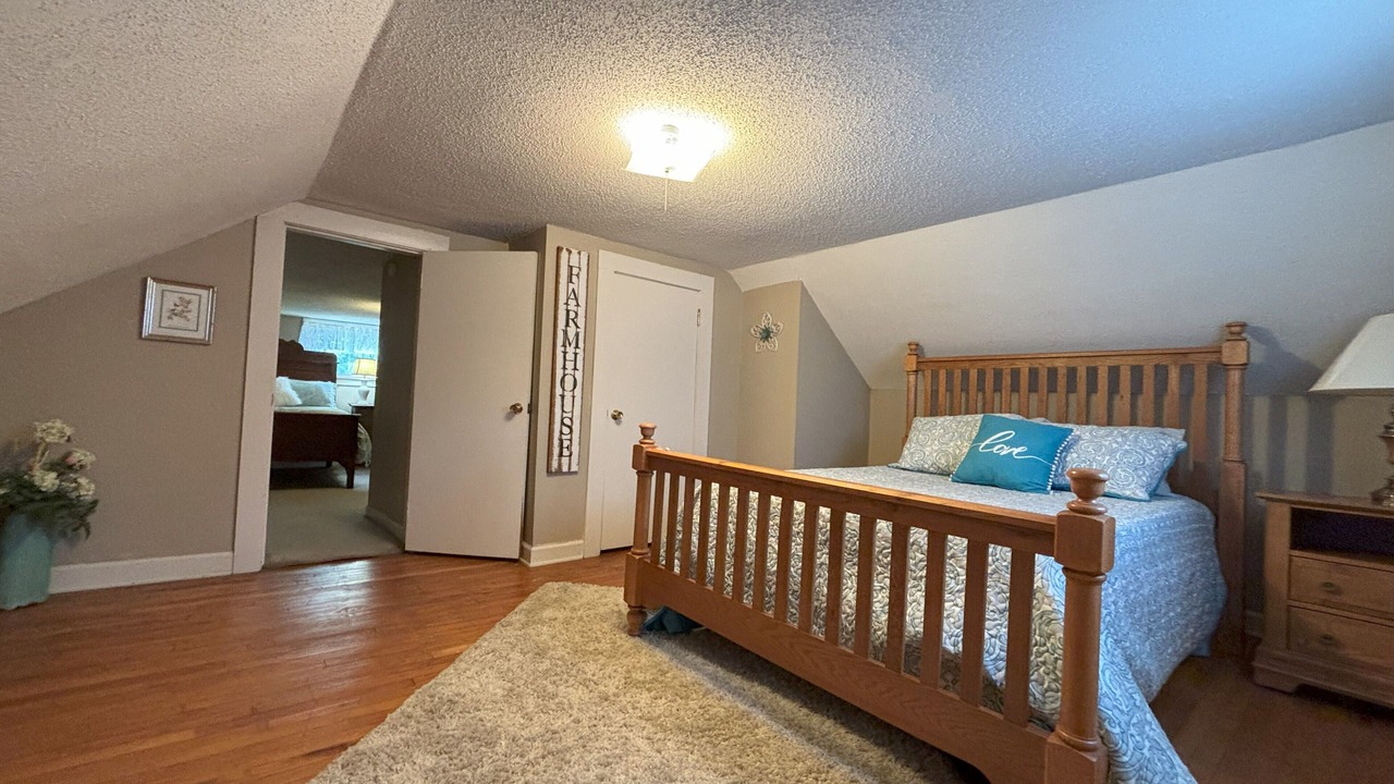 Photo of Bedroom in Crumpler