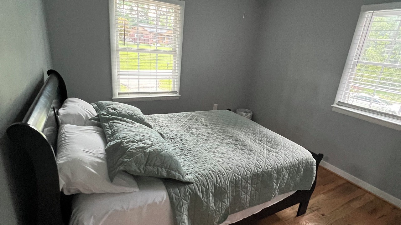 Photo of Bedroom in Toddville Road