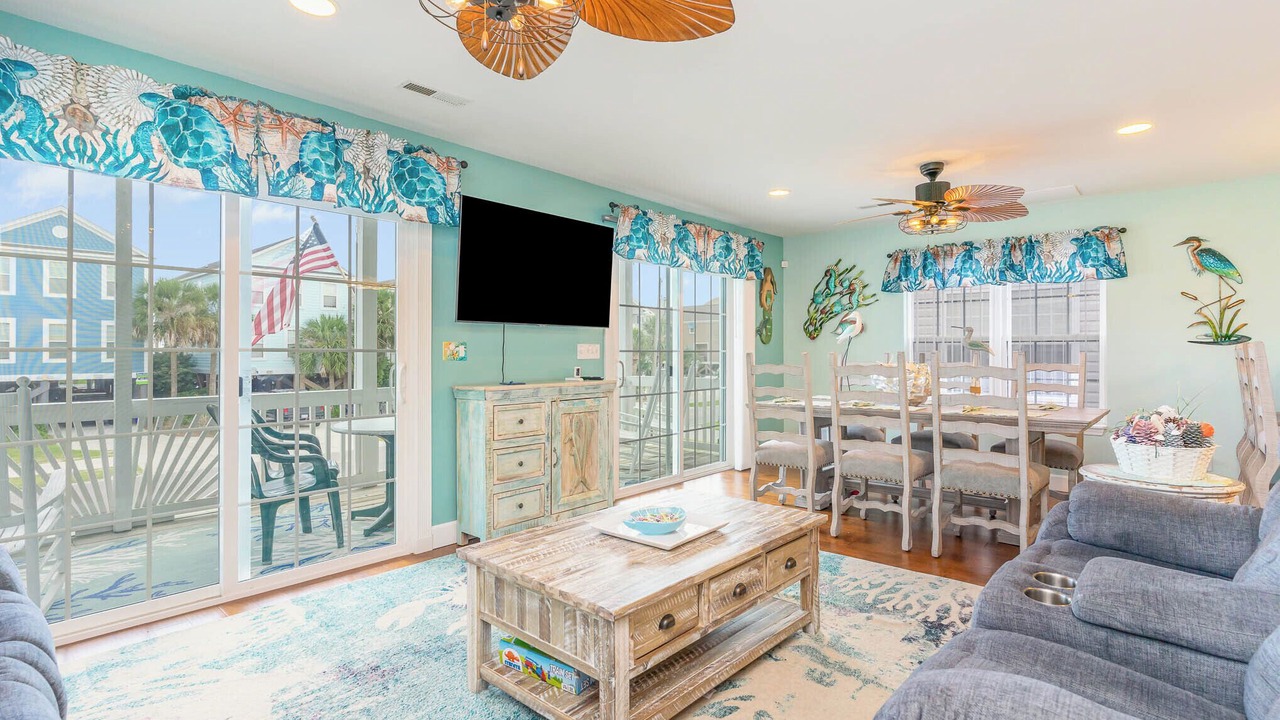 Photo of Livingroom in Long Bay Estates