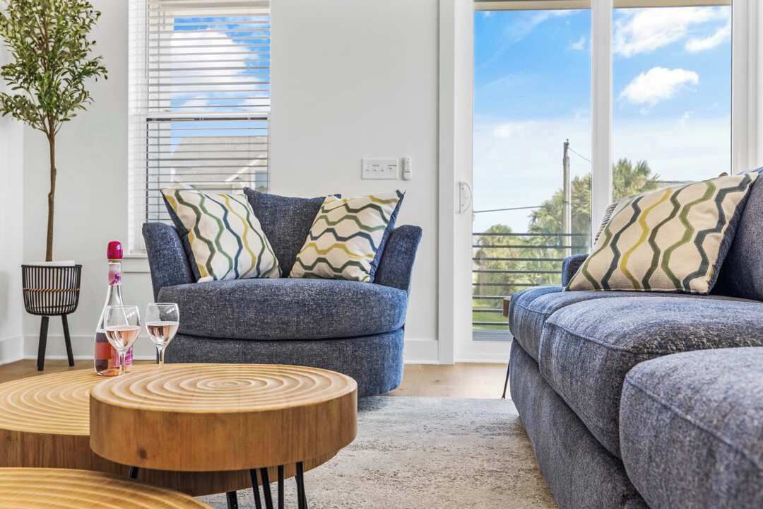 Photo of Livingroom in Long Bay Estates