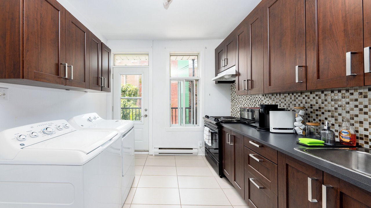 Photo of Kitchen in De Lorimier