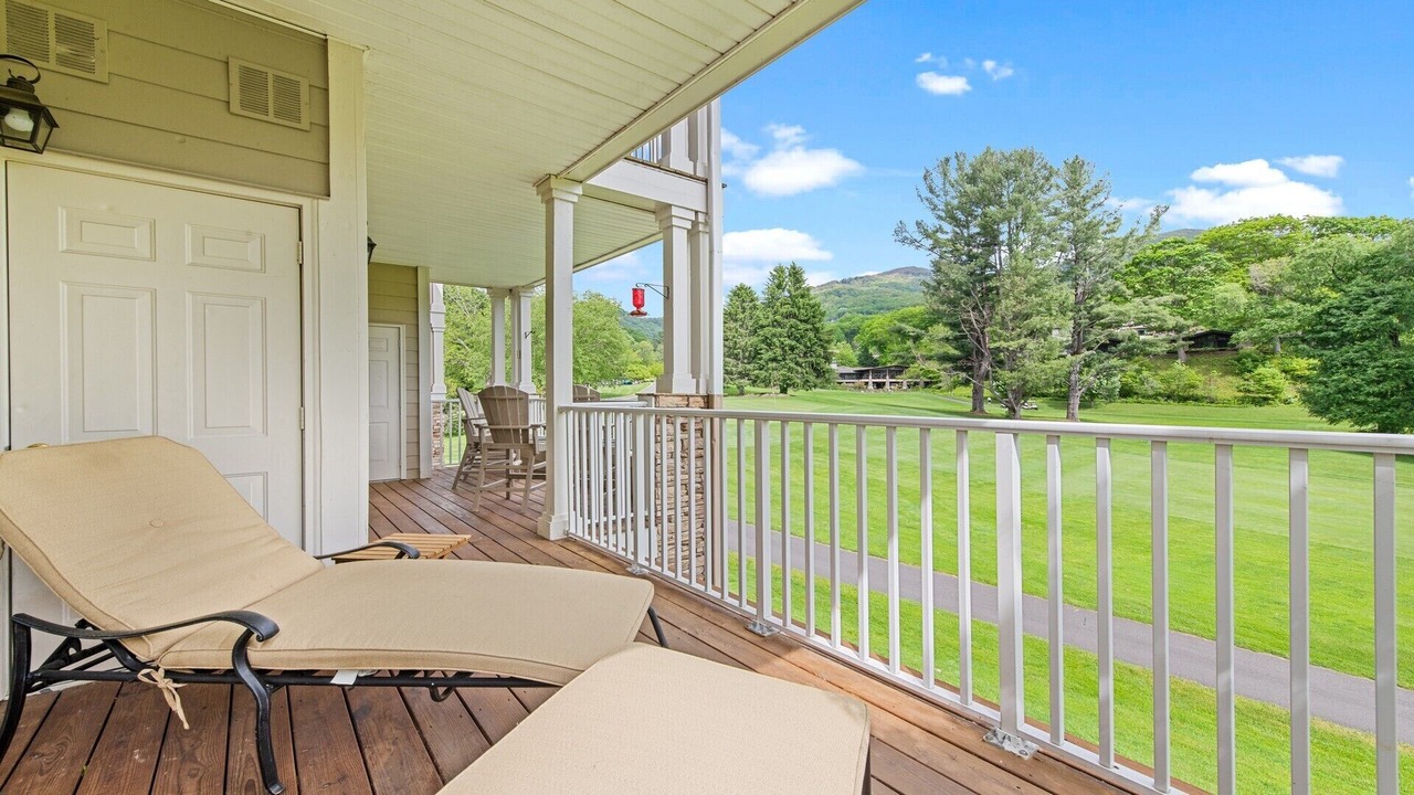 Photo of Patio Balcony in Maggie Valley