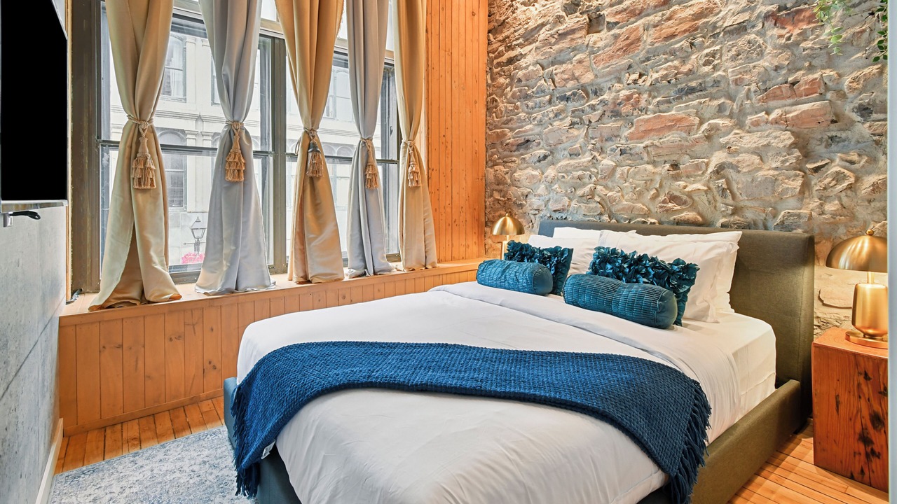 Photo of Bedroom in Old Montreal