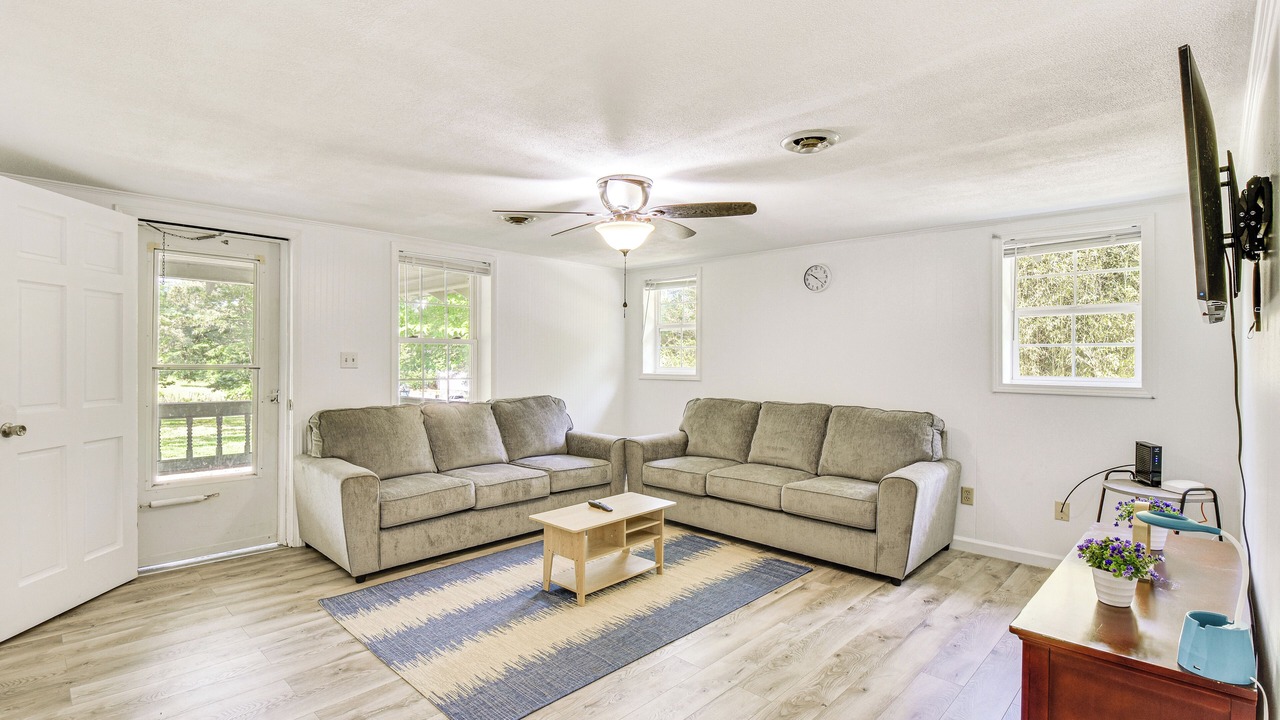 Photo of Livingroom in Seneca