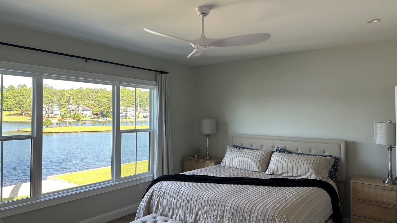Photo of Bedroom in Seven Lakes