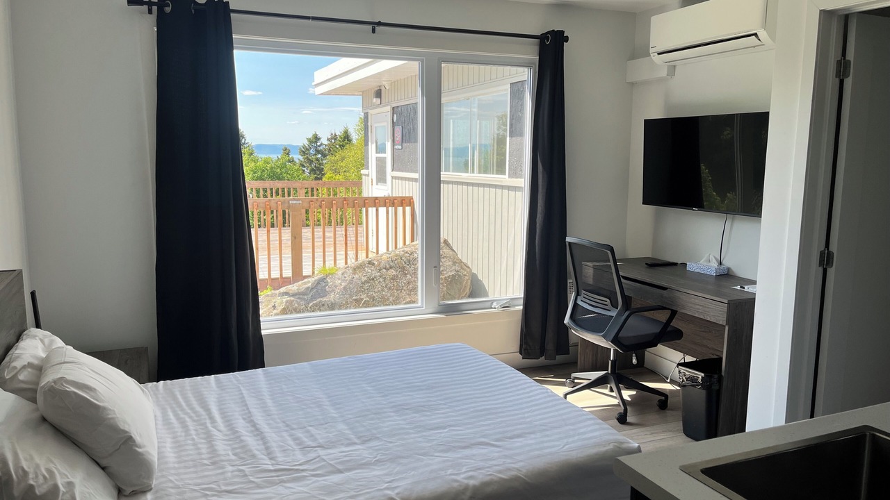 Photo of Bedroom in Riviere-du-Loup Regional County Municipality