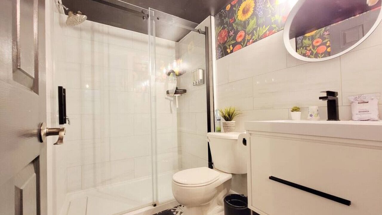 Photo of Bathroom in North Central Edmonton