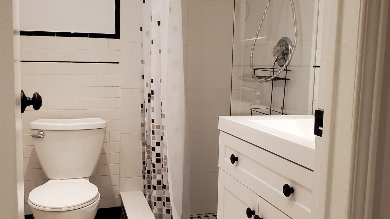 Photo of Bathroom in Trinity - Bellwoods