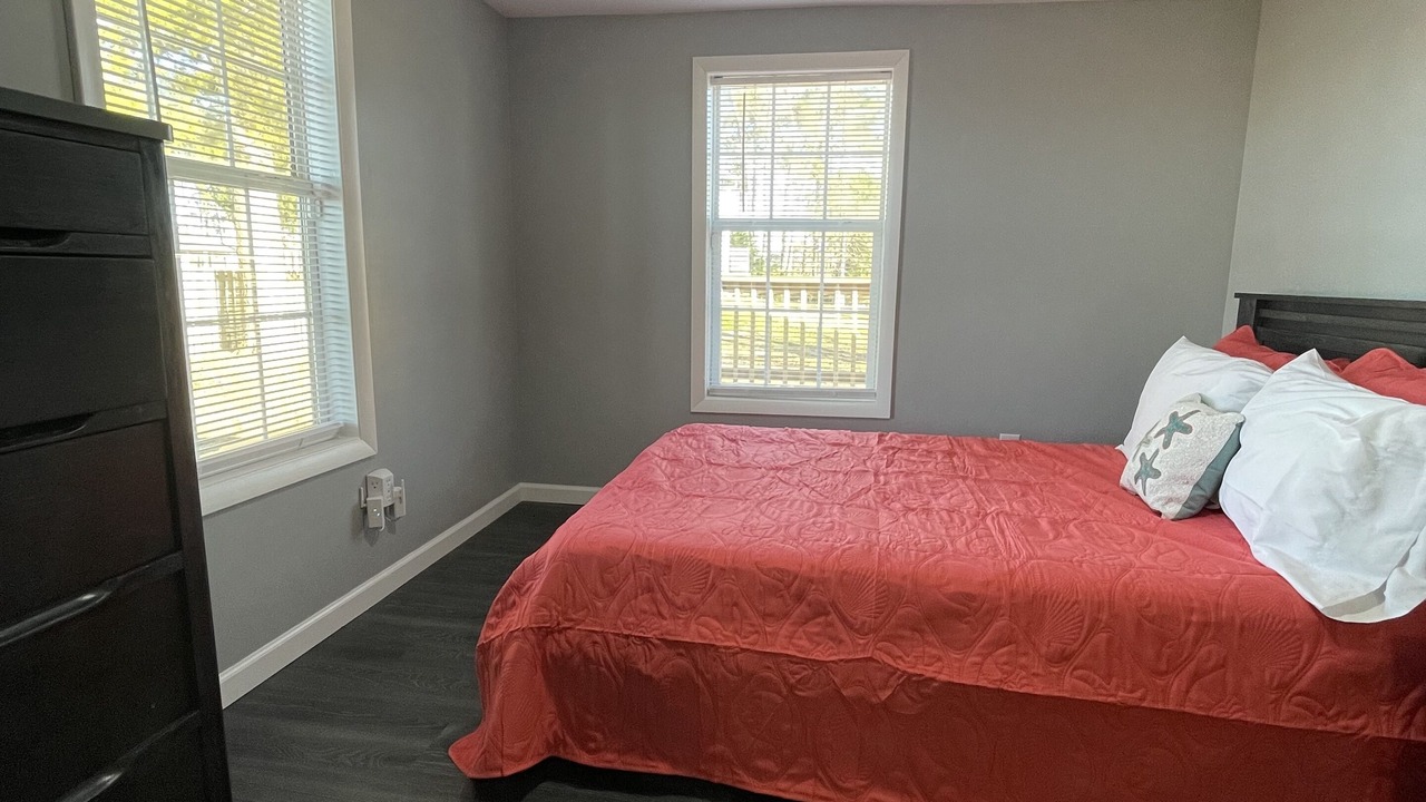 Photo of Bedroom in Vandemere