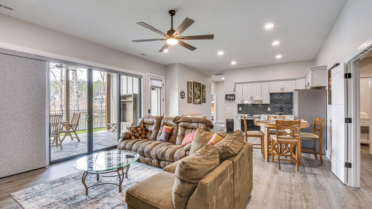 Photo of Livingroom in Seneca