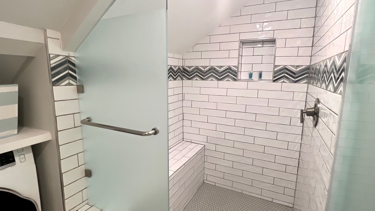 Photo of Bathroom in Tarpon Pond