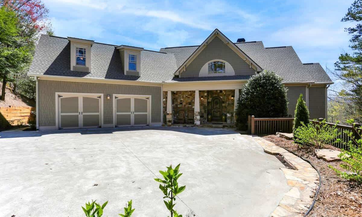 Photo of Others in Foxfire Estates