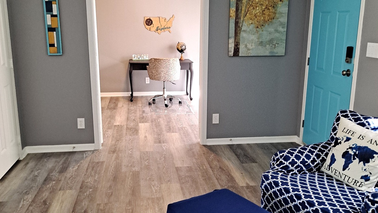 Photo of Livingroom in Northeast Raleigh