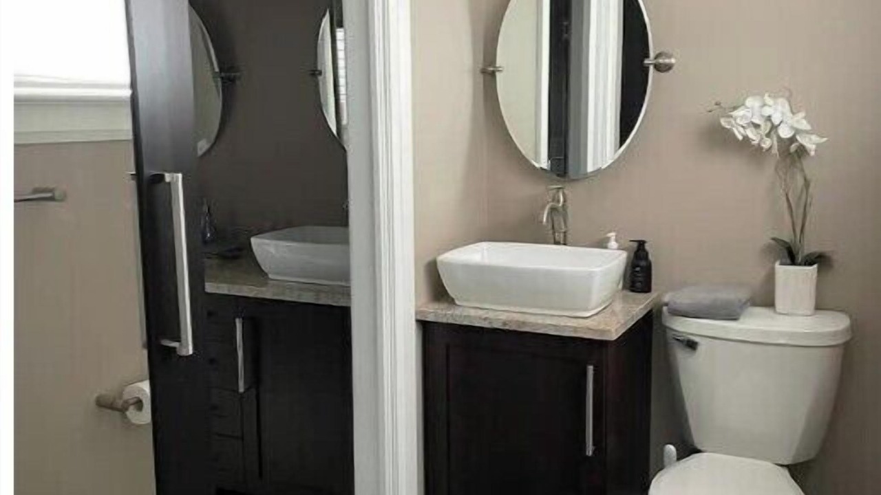 Photo of Bathroom in Town of Essex
