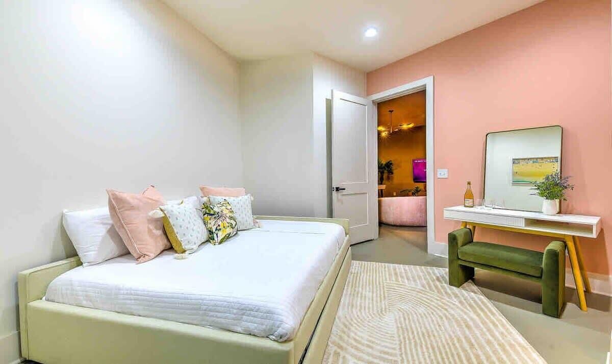 Photo of Bedroom in North Capitol