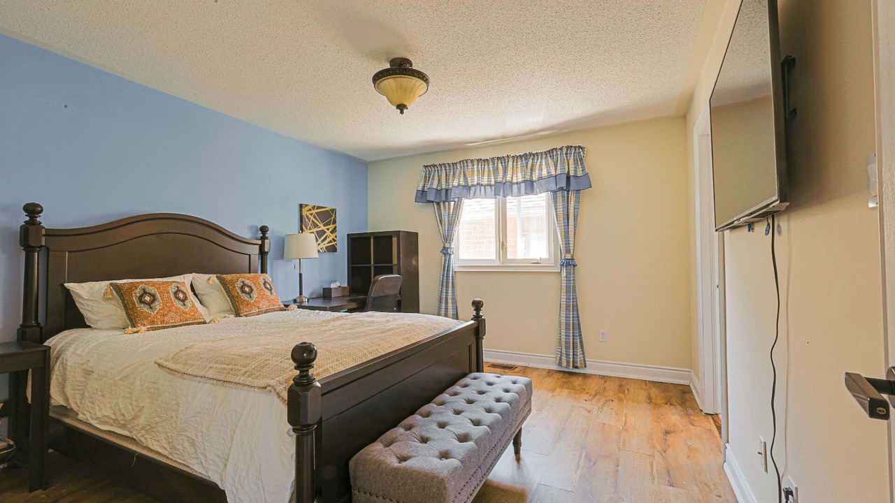 Photo of Bedroom in Richmond Hill