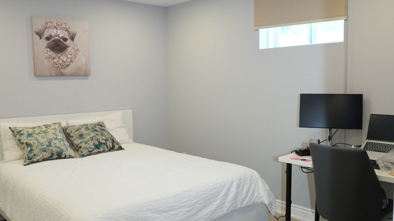 Photo of Bedroom in Richmond Hill