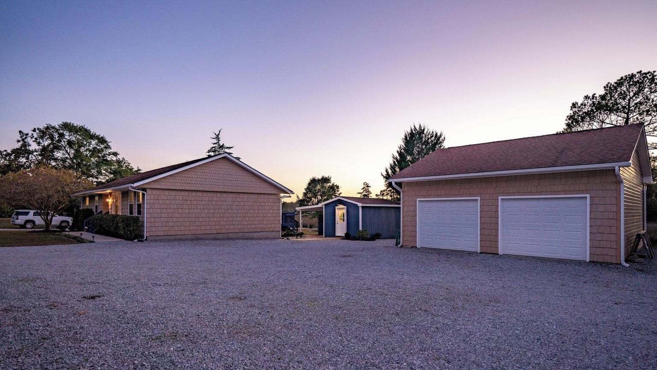 Photo of Outdoor in Peletier