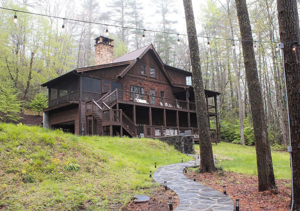 Photo of Outdoor in Sapphire