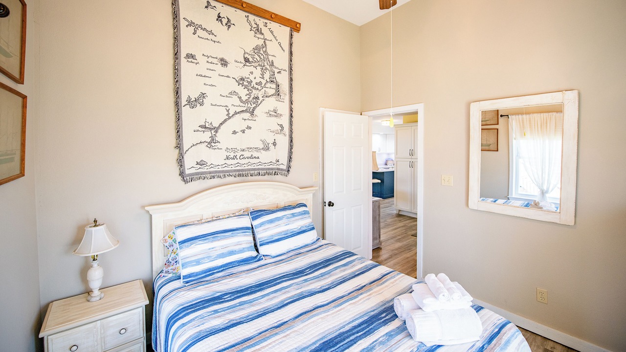 Photo of Bedroom in Wind Over Waves