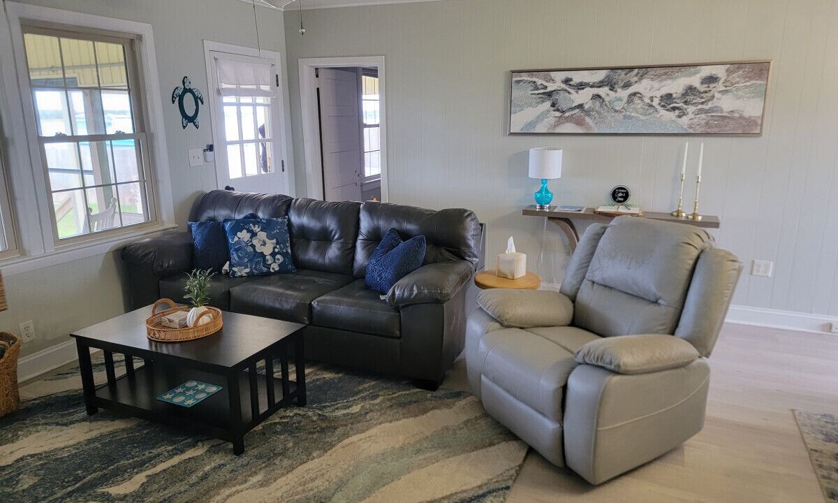 Photo of Livingroom in Cedar Point