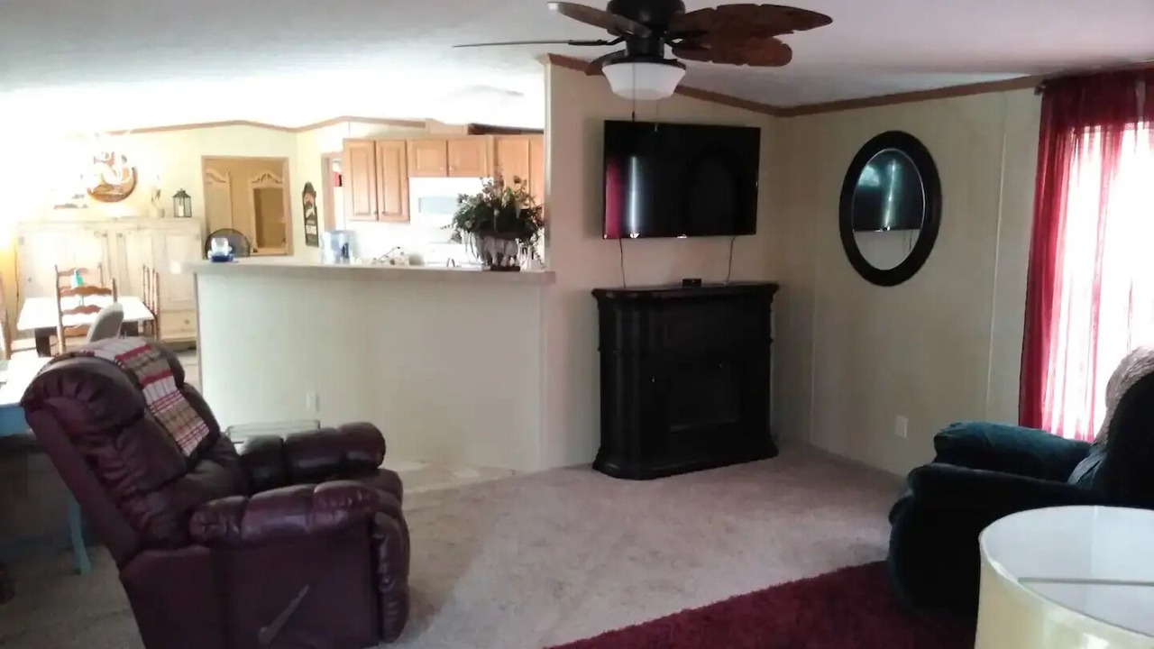 Photo of Livingroom in Cape Carteret