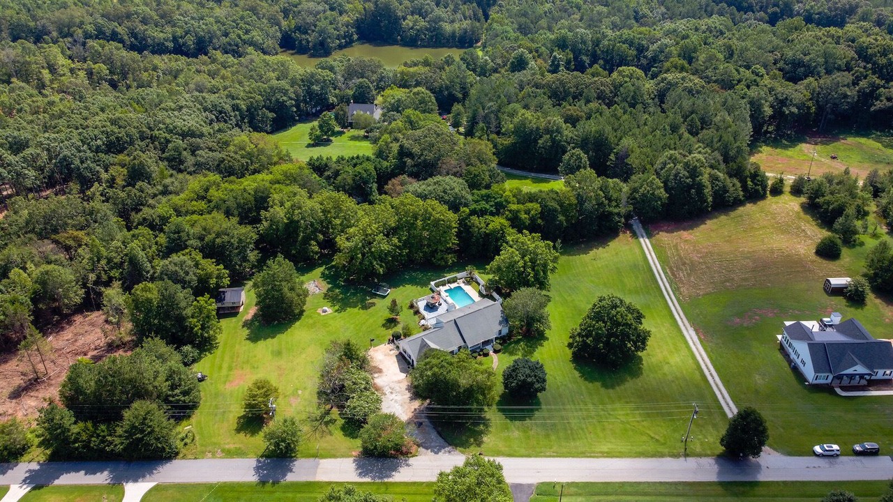 Photo of Outdoor in Abbeville