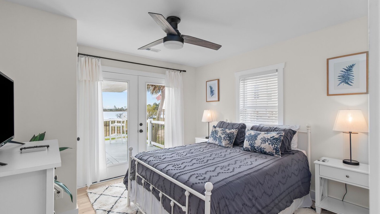 Photo of Bedroom in Bogue