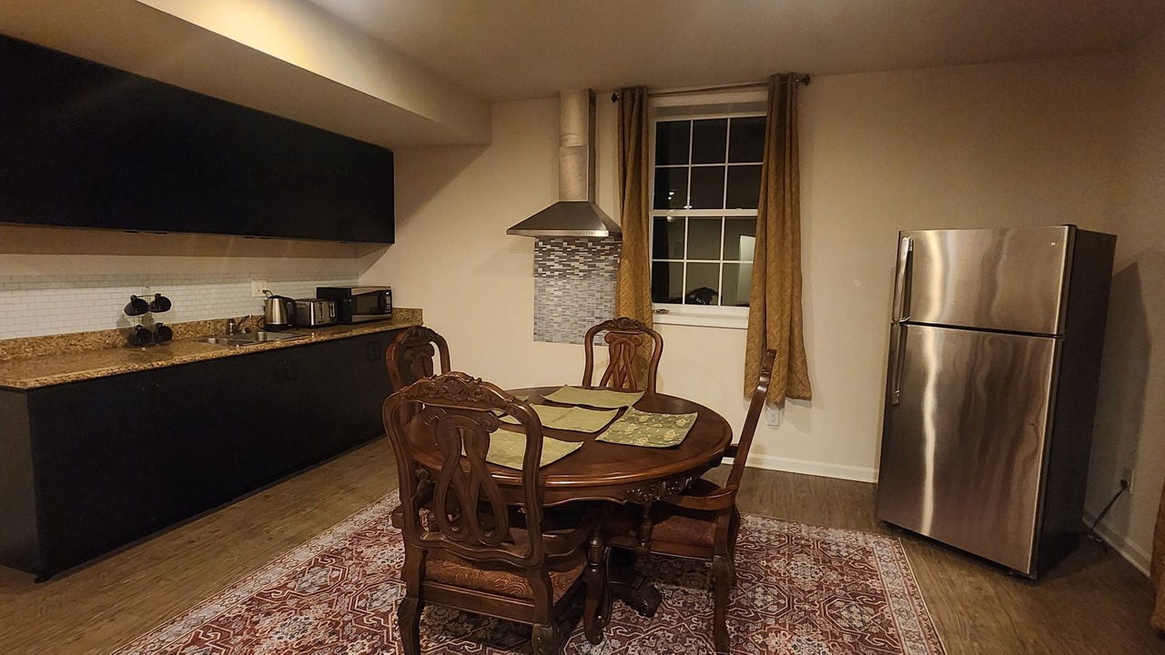Photo of Kitchen in Triangle