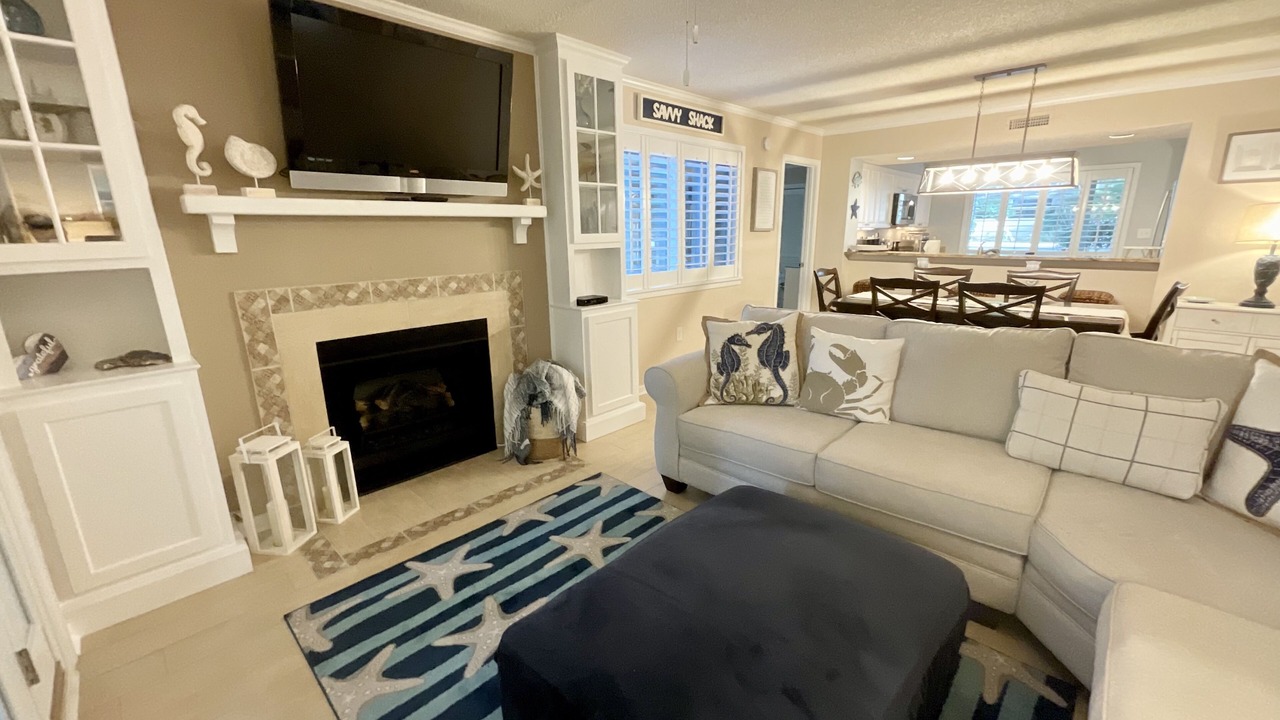 Photo of Livingroom in Arcadian Shores
