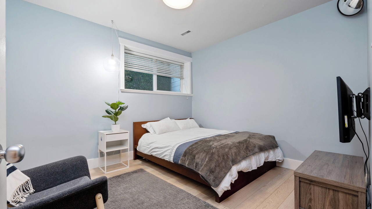 Photo of Bedroom in Canyon Heights