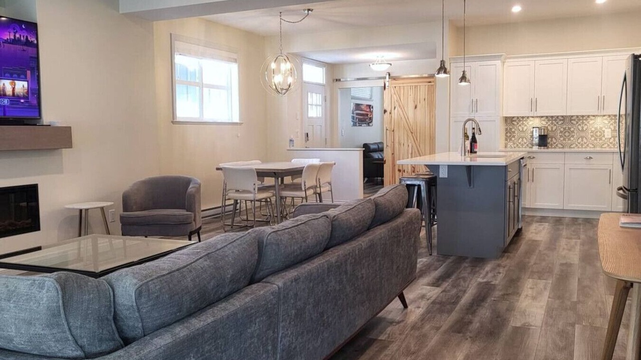 Photo of Livingroom in Osoyoos