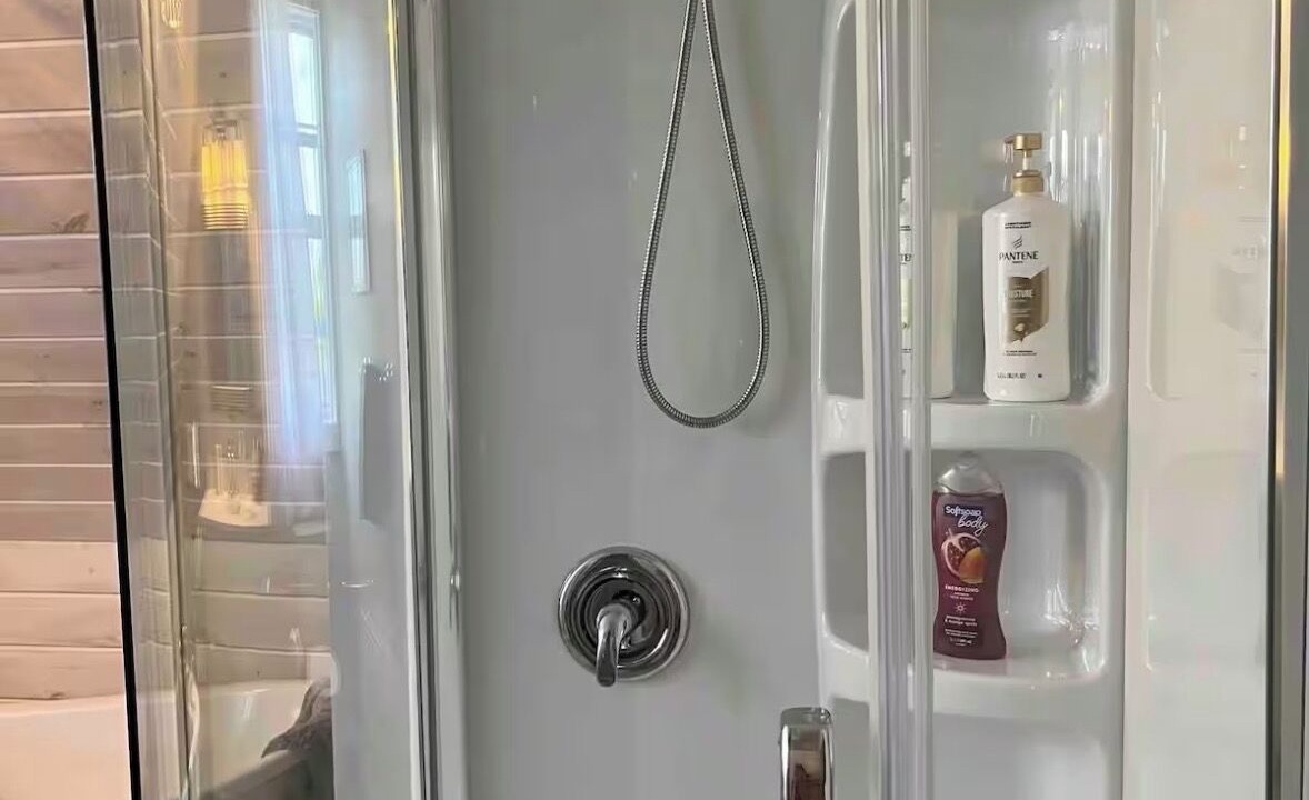 Photo of Bathroom in Bedeque