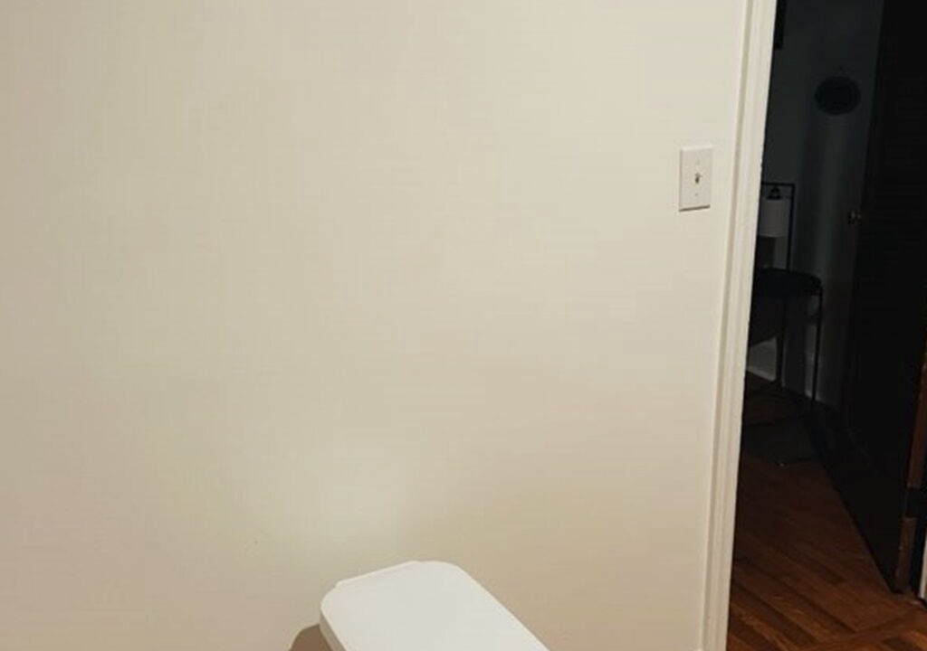 Photo of Bathroom in Enderly Park