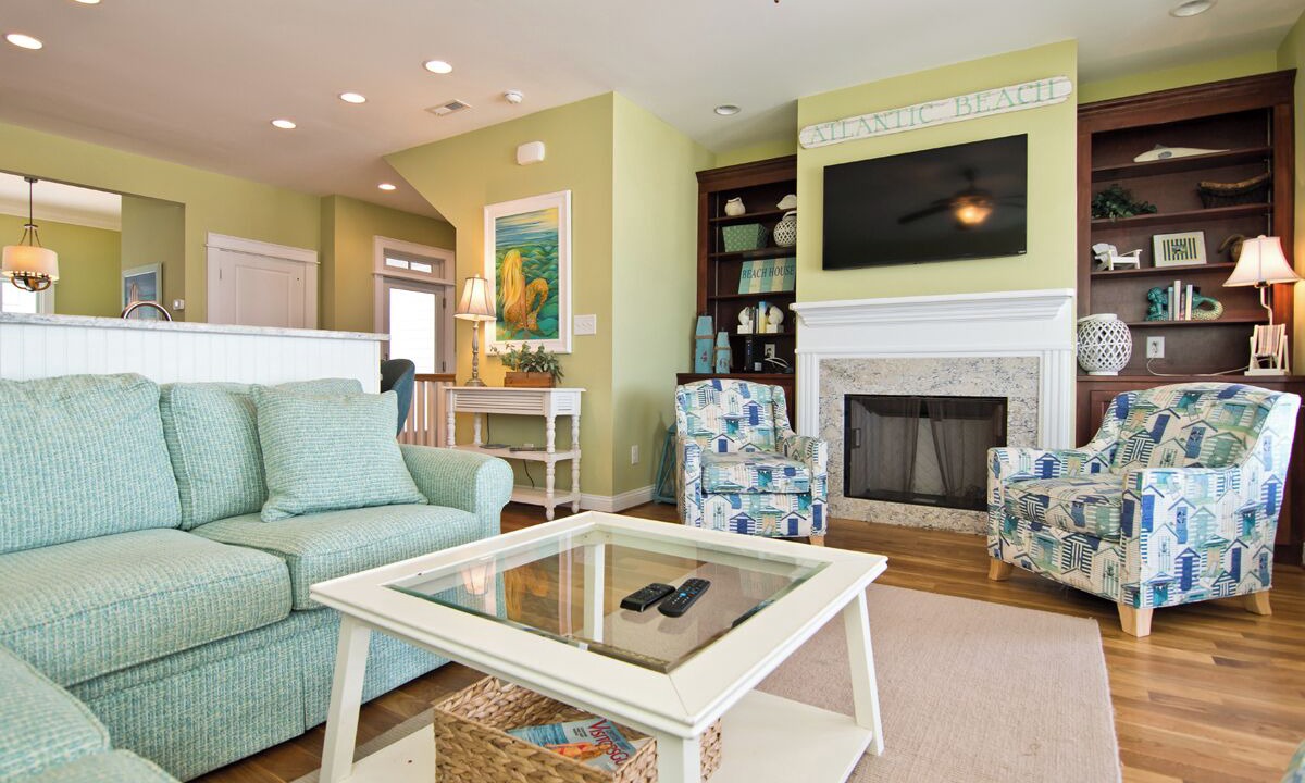 Photo of Livingroom in Atlantic Beach