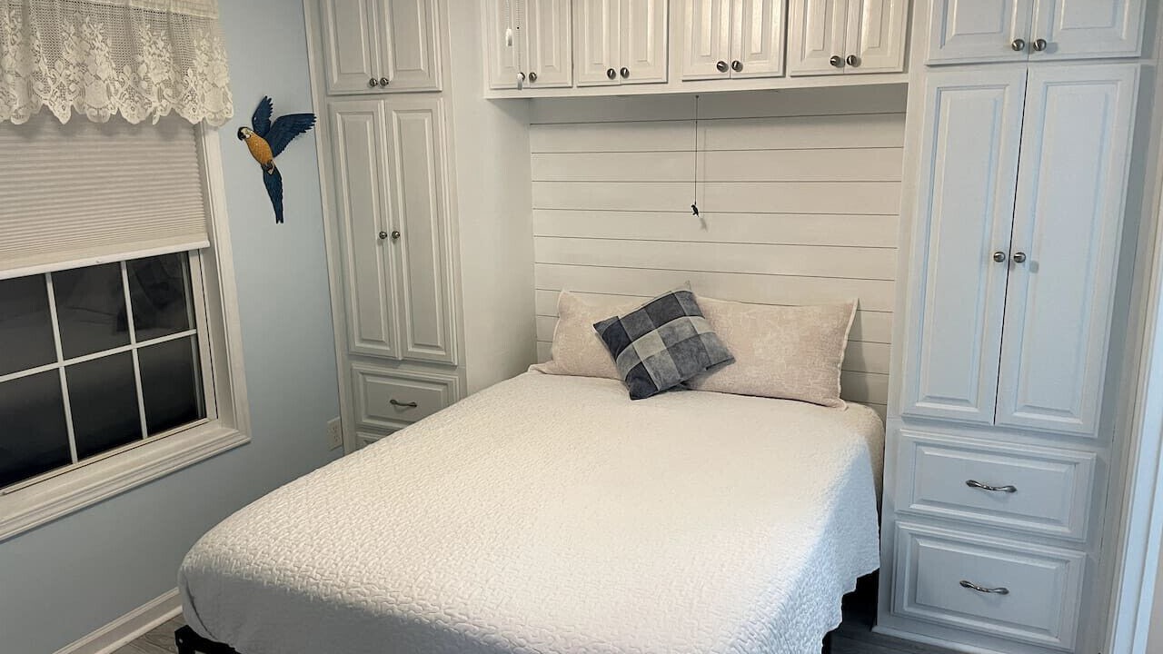 Photo of Bedroom in Surfside Beach
