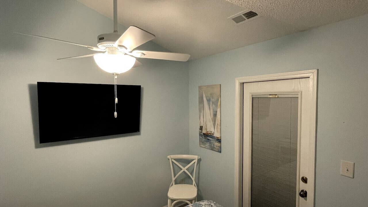 Photo of Bedroom in Surfside Beach