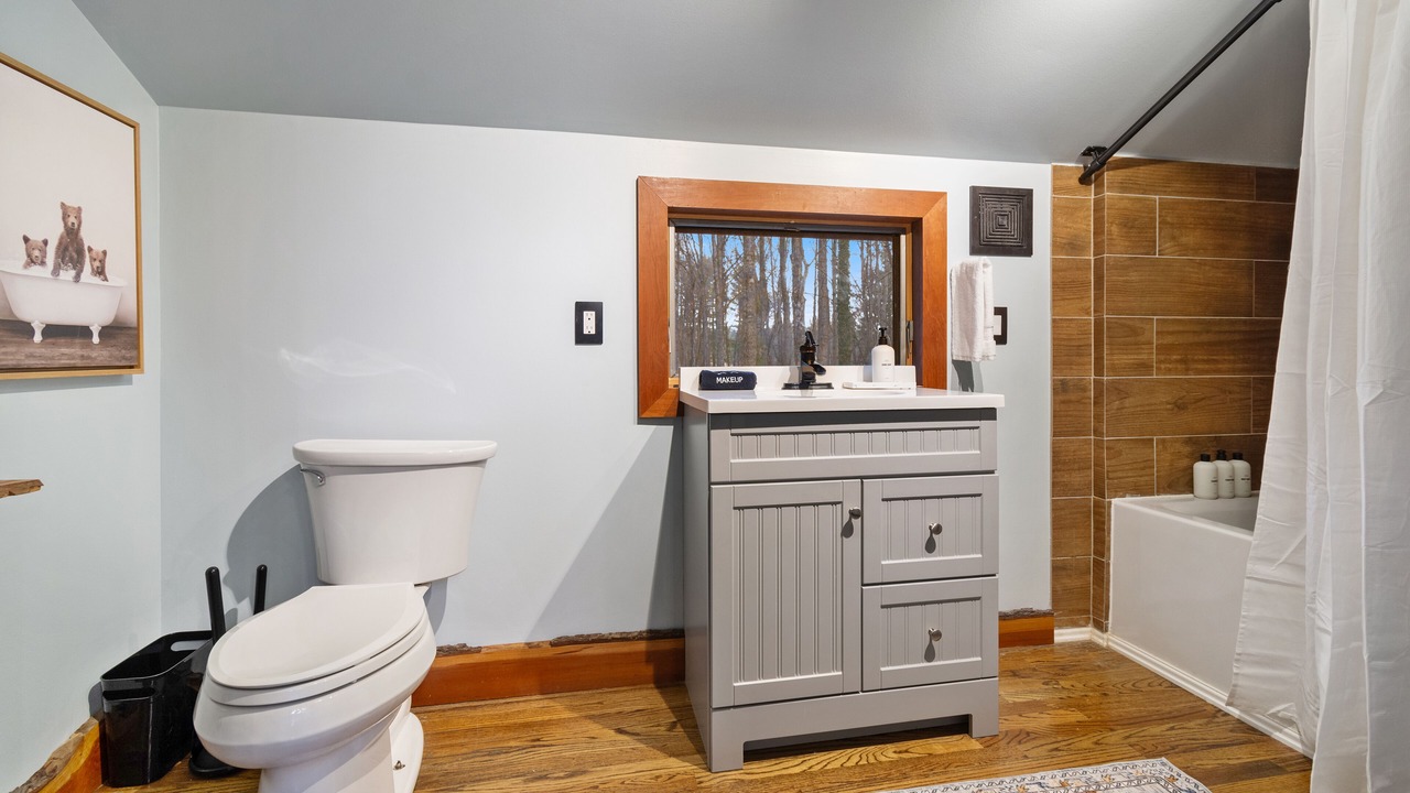 Photo of Bathroom in Arden