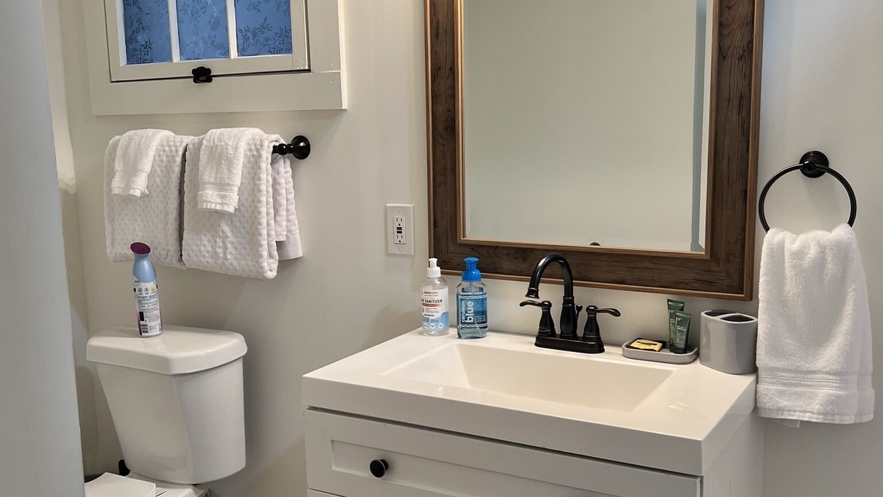 Photo of Bathroom in Mountain Rest