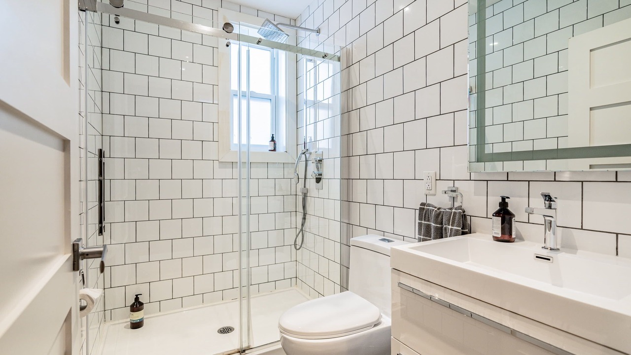 Photo of Bathroom in Plateau Mont Royal