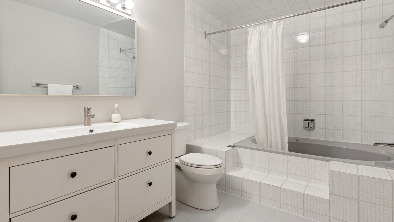 Photo of Bathroom in The Blue Mountains