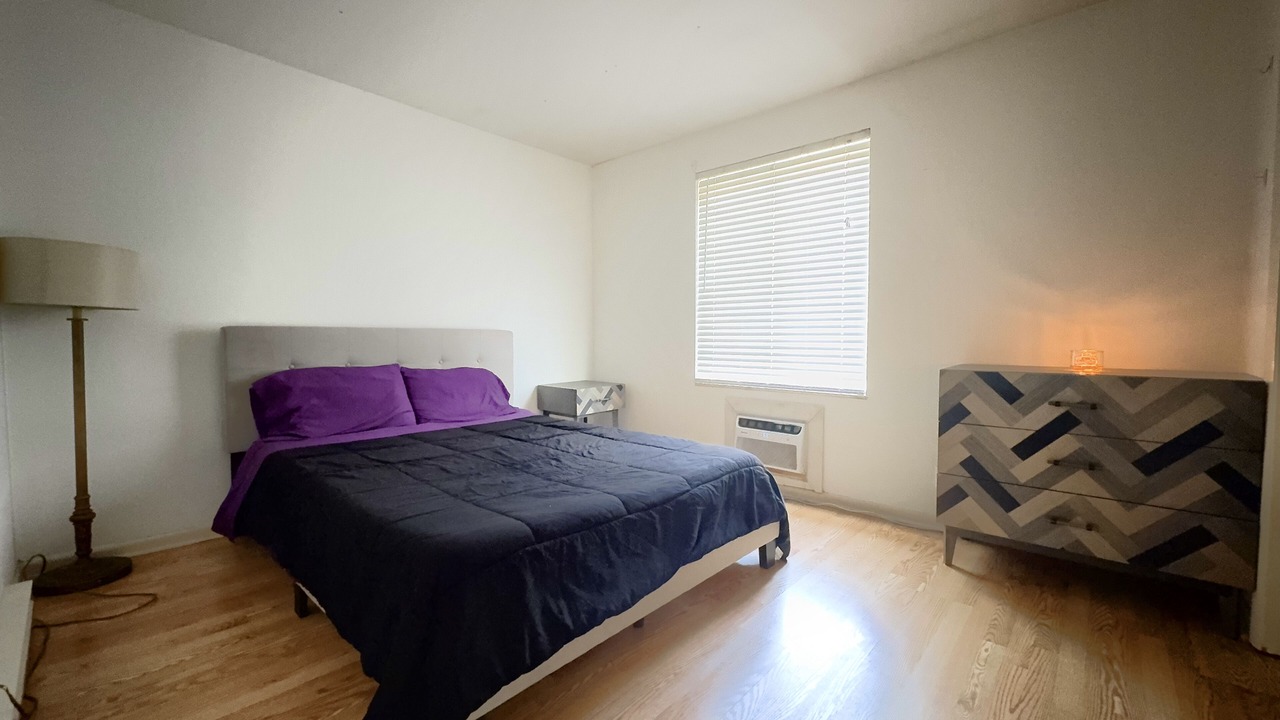 Photo of Bedroom in Hillsboro West End