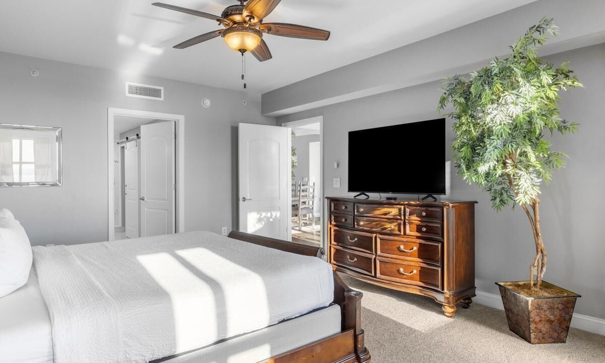 Photo of Bedroom in Windy Hill