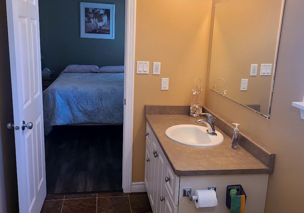 Photo of Bathroom in Point Clark