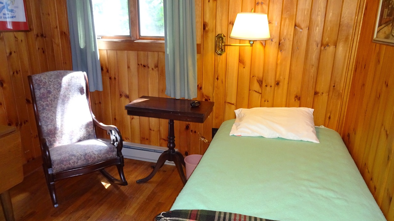 Photo of Bedroom in Raymond