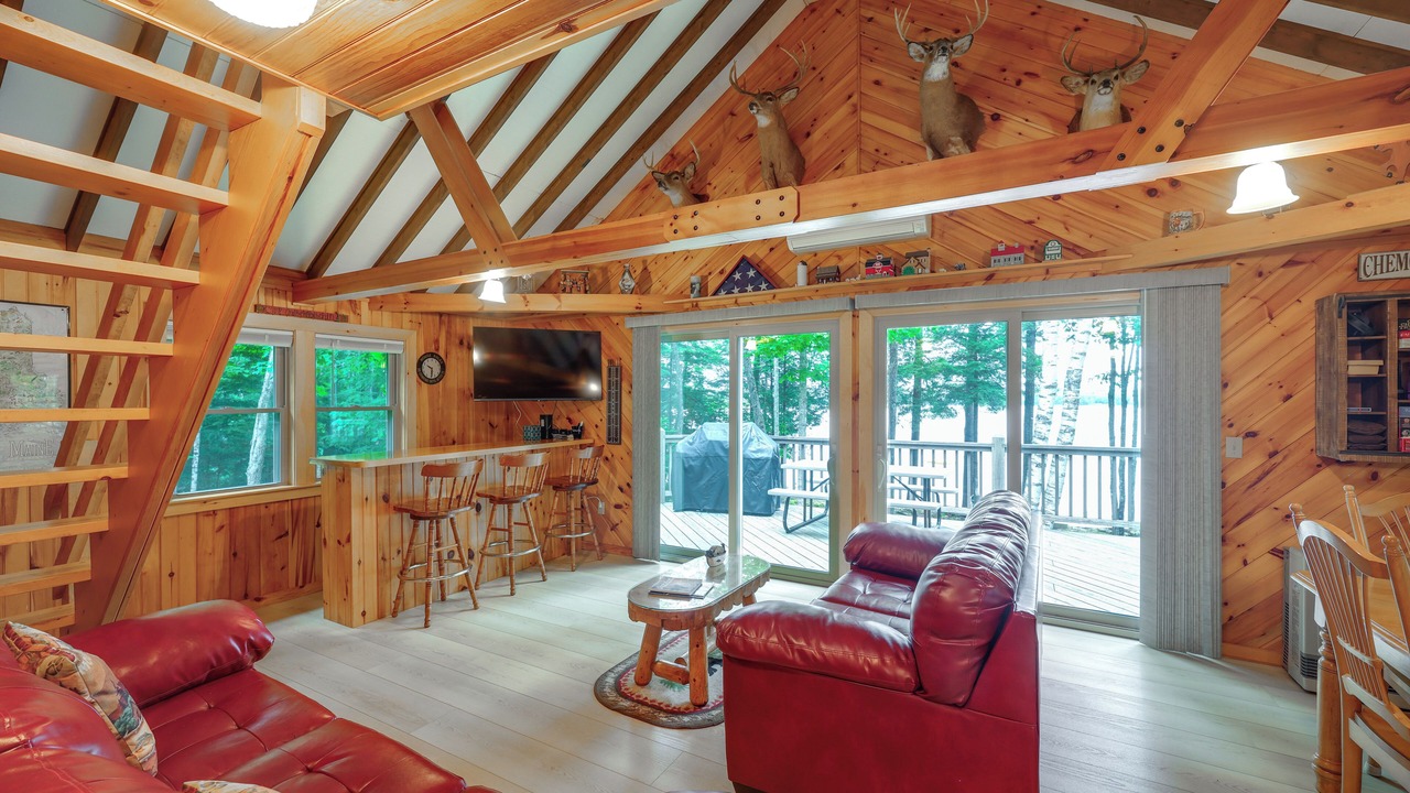 Photo of Livingroom in Eddington