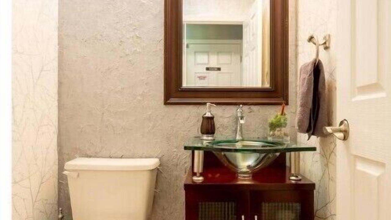 Photo of Bathroom in Bridlewood